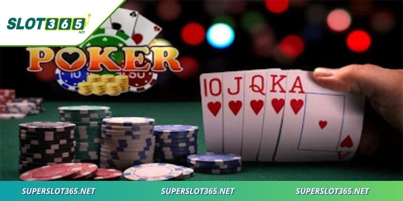 So sánh poker truyền thống và poker online giúp người chơi hiểu rõ hơn